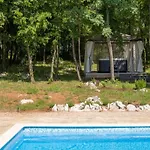 ヴィラ St Nikola With Jacuzzi And Private Swimming Pool