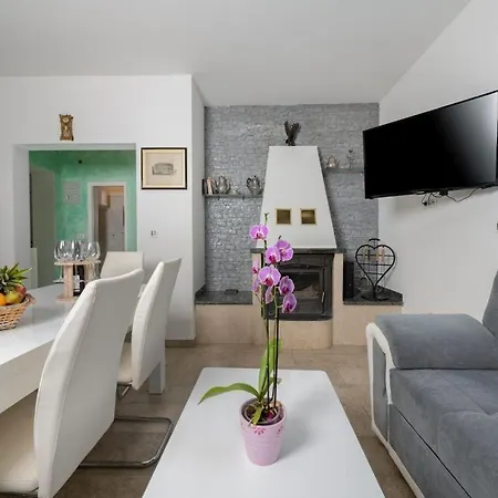 Villa Villa St Nikola With Jacuzzi And Private Swimming Pool *