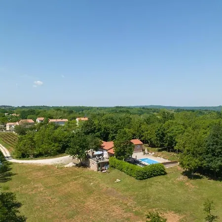 St Nikola With Jacuzzi And Private Swimming Pool Villa *